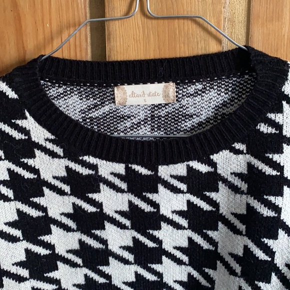 ALTAR'D STATE CROP SWEATER - Picture 2 of 6